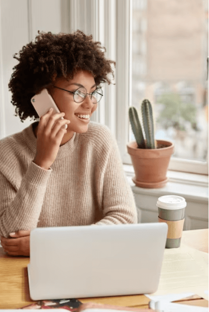 Mulher Dona do Seu próprio Marketplace 4